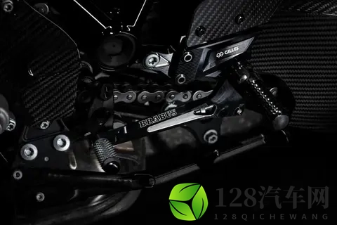 售价近35万，却是KTM最不愁卖的车？！-1