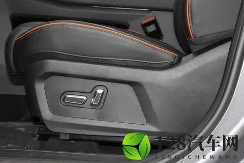 15万级硬派SUV，四驱+大空间，油耗仅63L，它颠覆你的认知-2