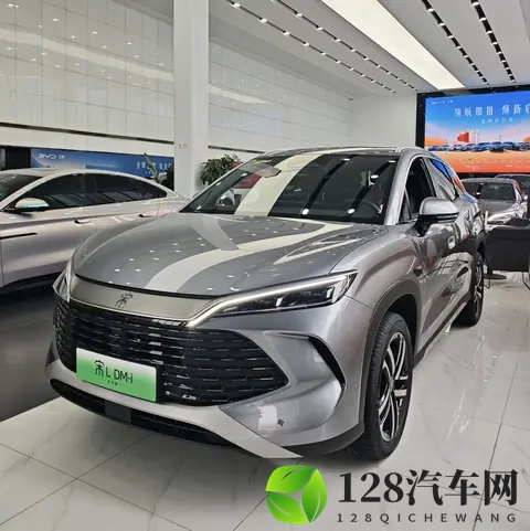 2026款宋L DM-i升级亮点解析:续航200km标配云辇C+前排加热通风-1