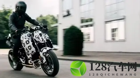 摩托圈劳斯莱斯出新作，1400R能否复制2分钟售罄神话？-3