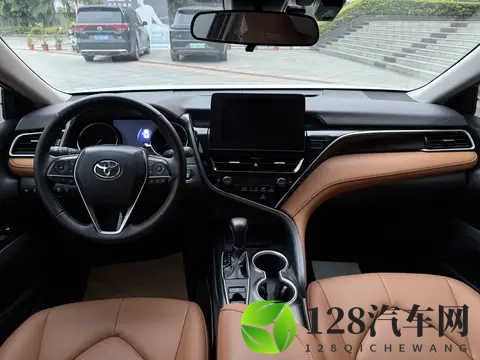 一手准新丰田凯美瑞，20L自吸代步优选，4万公里抄底价！-1