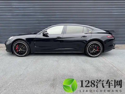 80多万的二手保时捷Panamera，圆你陆地飞行梦！-1