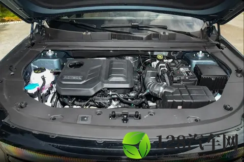 试驾捷途X70L，9万多买中型SUV，全家出行都满意-3