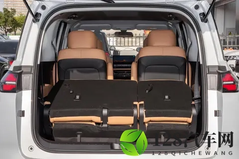 深度体验五菱星光730 PHEV，务实之选能否满足刚需？-1