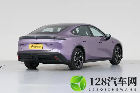 预算15万左右买新能源轿跑，为何推荐深蓝L06？体验之后我懂了-2