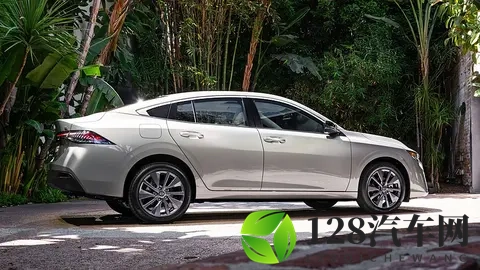 第九代美版日产轩逸售价公布:约17万元起,外观大改 + 双联屏-1