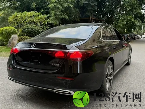 准新奔驰E级：61万公里，368万，豪华舒适商务之选？-2