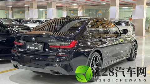 三年宝马330i，10万公里，落地近40万，现在一半价格开回家！-2