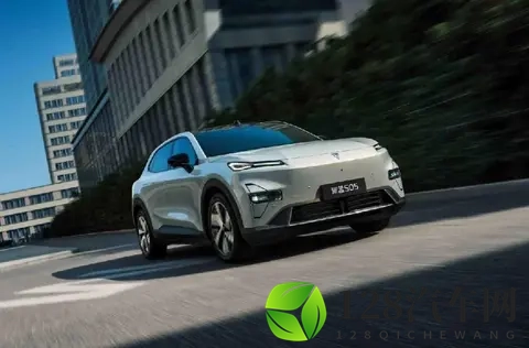 政策因素推动车市分化，主流车企增长乏力，新势力纯电动销量大涨-1