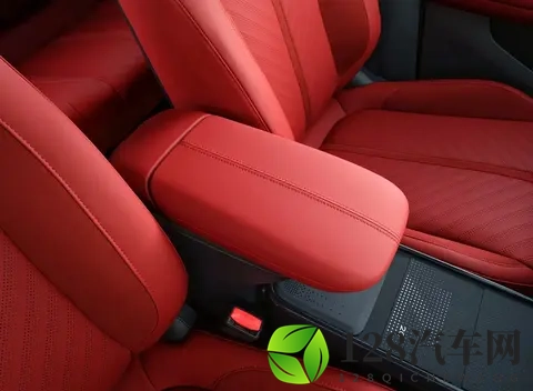 领克Z20曜红版官图！中控台_方向盘_座椅均为红色，广州车展上市-2