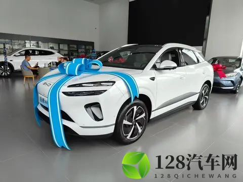 乘联会：10月32个车型批发销量超2万 五菱宏光MINI排名第一-1