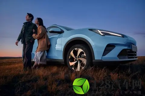 城市探车记：新款极狐阿尔法T5的绿色动力-3