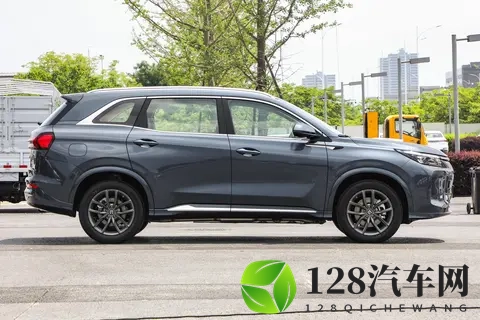 1198万买230km续航插混！第三代蓝电E5 PLUS，这次能翻身吗？-2