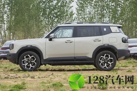 可城可野插混SUV,是普通家庭的理想选择吗?-3