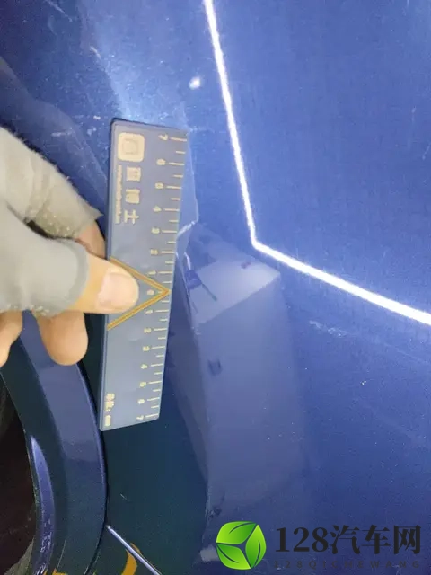 蓝色宝马X3，20万不到，圆你蓝天白云梦！-3