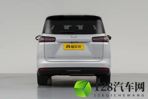 10万级家用MPV闭眼冲!星光730 PHEV:空间、动力、配置全拉满-3