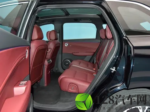 插混中大型SUV_五座布局_带冰箱 红旗HS6 PHEV将于11月15日预售-1