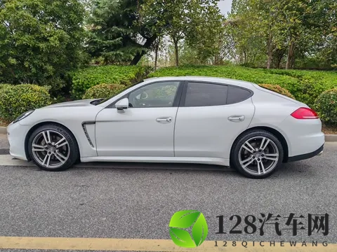 18万多入手保时捷Panamera,圆你跑车梦!-3