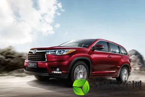 丰田全球召回330万辆车！倒车摄像头软件缺陷致画面黑屏免费升级-1