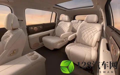 3228万元的智己LS9,很值吗?-1