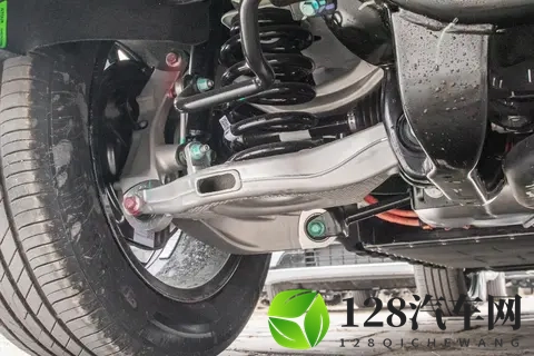 捷途山海T1四驱发现版：可城可野，多场景出行用它靠谱！-2