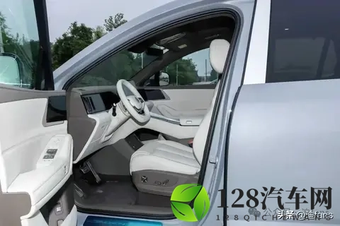 腾势N8L“四宗罪”？！它究竟动了谁的“奶酪”？-2