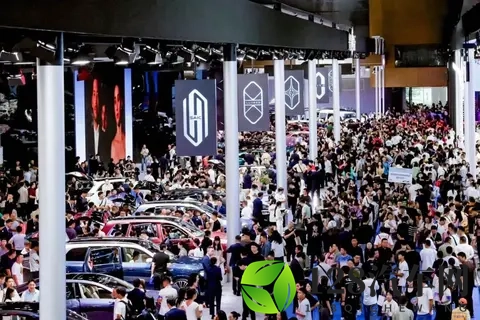 10月新能源销量:带油箱的电车不好卖了-2