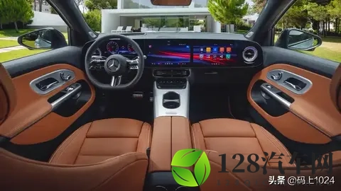 梅赛德斯奔驰新GLB内饰大改！三联屏+可变天窗，后排空间升级-2