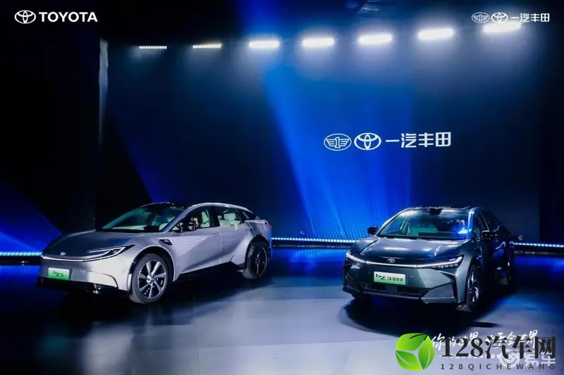 全新荣放开启一汽丰田智能时代30-1