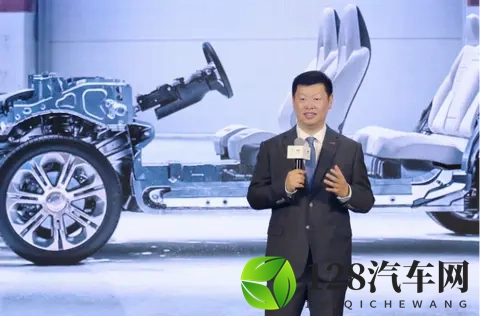 李书福“破防”！吉利成汽车界“黄埔军校”-1