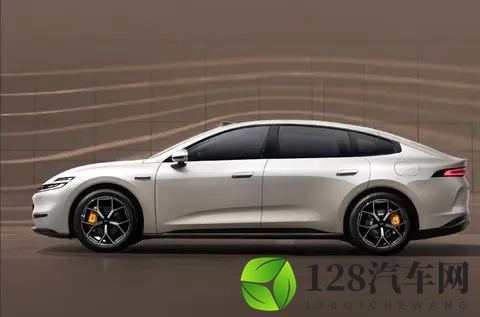 小鹏X9超级增程上市:3098万元起售-1