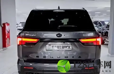 448万拿下丰田硬派混动SUV！35T V6红杉上市太香了-1