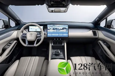 20万以下车能自动开市区了！华为、比亚迪把百万豪车配置卷成标配-1