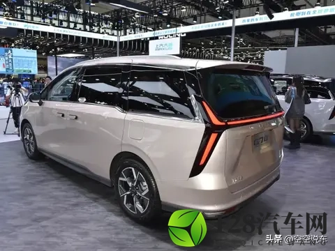 “价格搅屎棍”配20T+9AT的7座MPV，仅11万出头，可平替GL8？-2