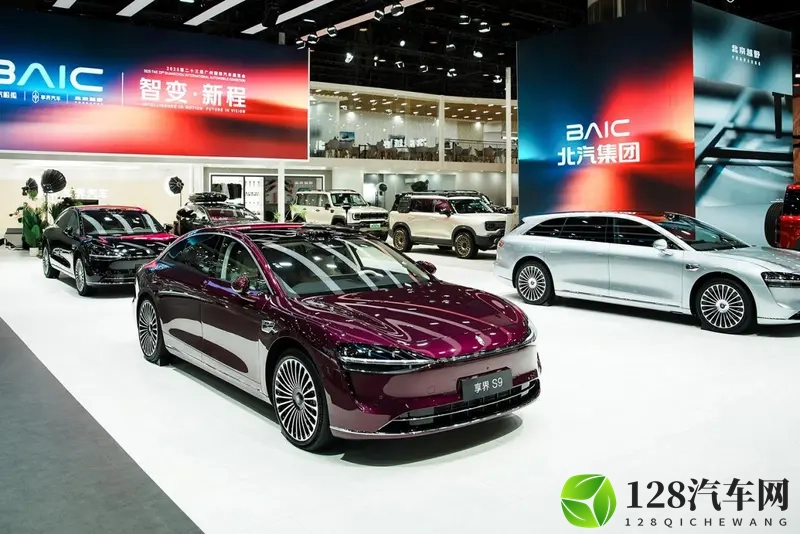 2025广州车展：享界S9以“新豪华革命”重塑市场格局-1