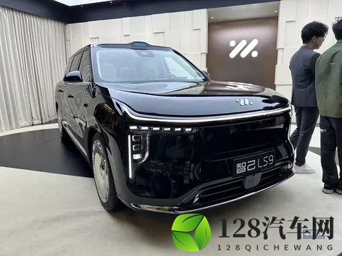 前所未有:3228万起售的智己LS9,连地暖和淋浴都给你配齐了-2