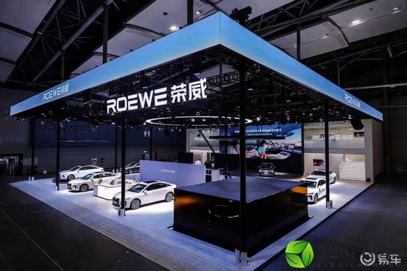 豆包大模型首搭荣威M7 DMH,智能座舱迈向“意图驱动”-1