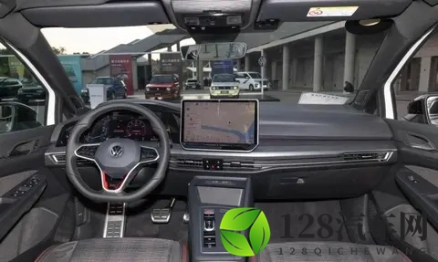 限时成交价199999元，26款大众高尔夫GTI来了，选它的理由是什么-1