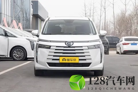 限时补贴价2098万元 广汽传祺E8全运版上市 配后排娱乐屏-3