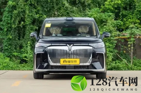 26款岚图梦想家告别“路怒症”与“停车慌”,家庭出行增强信心-3