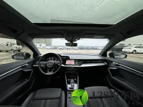 13万多拿下奥迪A3，都市丽人的时尚新宠？-3