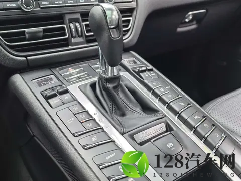 G700首发迪拜，中国豪华越野改市场-1