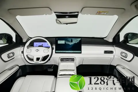 新车  或售10万元起_纯电小型SUV，长安启源全新Q05将11月21日上市-2