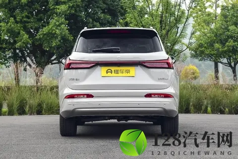 第三代蓝电E5 PLUS 1398万预售，电混全时四驱，纯电续航230km-1