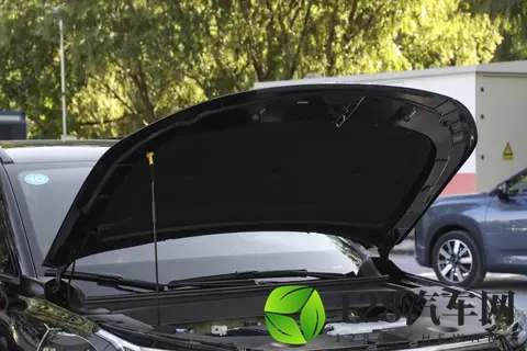 家庭党狂喜！AION i60 大五座 + 双动力，12 万多戳中刚需-2