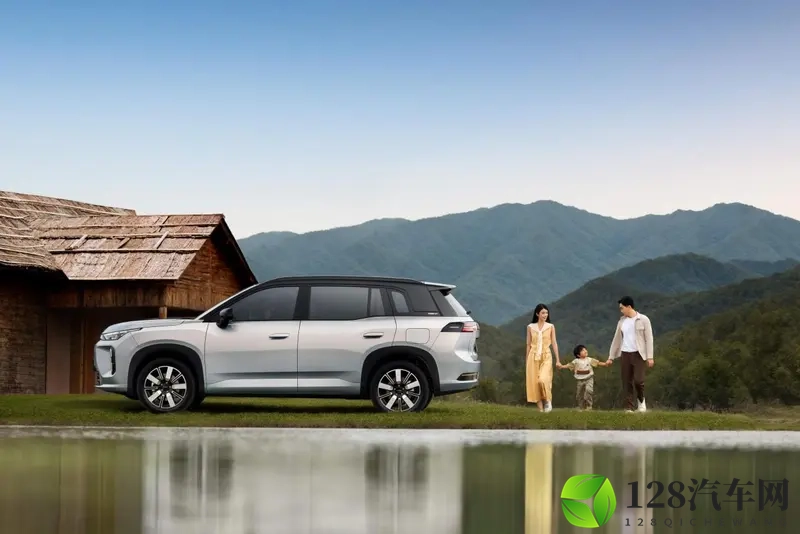 增程版上市 埃安i60双动力1048万起上市-1