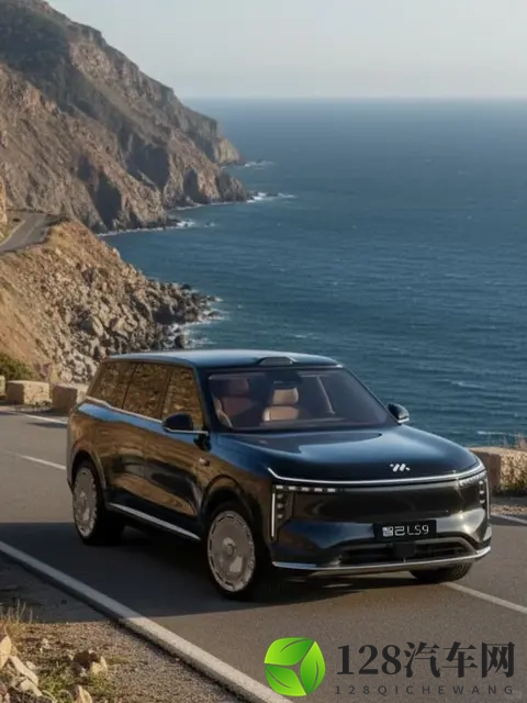 上汽70年底蕴之作:智己LS9正式预售,剑指30万级SUV王座-2