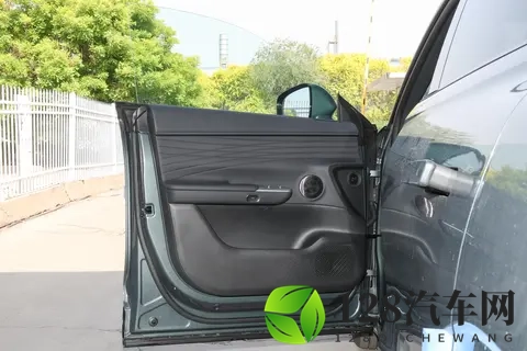 新纪元ET试驾：1898万起售，11月购车权益很给力！-2