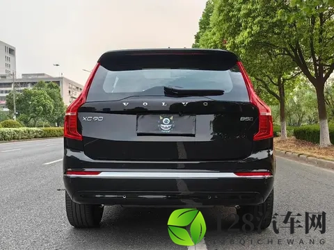 七座车来了，后备箱却小了，中产家庭该怎么选？-2