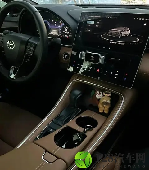 汽车内饰的漂亮事 好看不好看为啥两代人想法差这么多-1